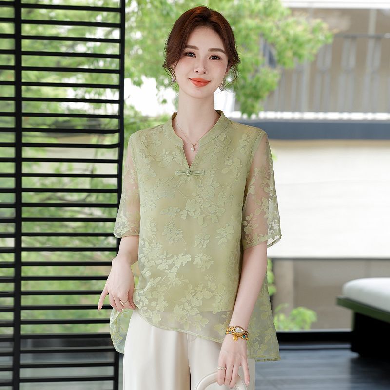 Orta Yaşlı ve Yaşlı Kadınlar i - Women Fashion Over 60 incelemesi ve fiyatı