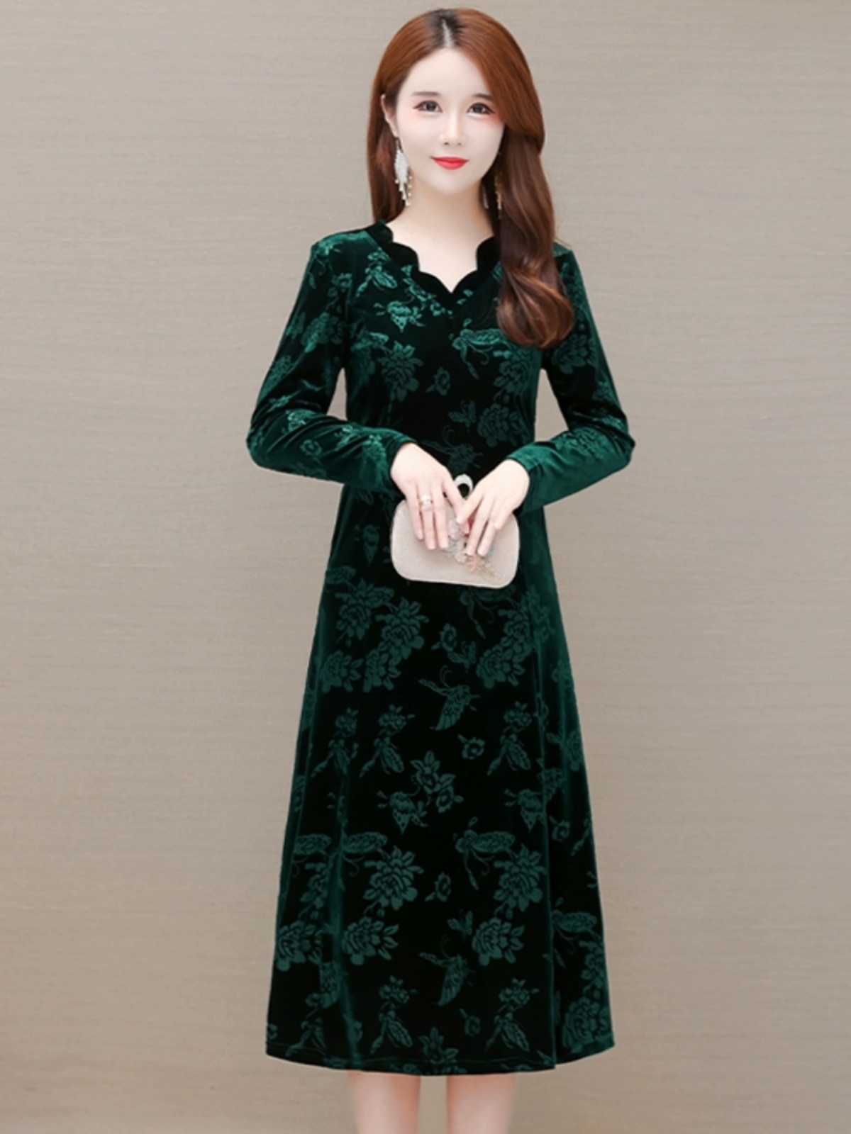 Zarif Kadife Elbise V Yaka Mid - Women Fashion Over 60 incelemesi ve fiyatı